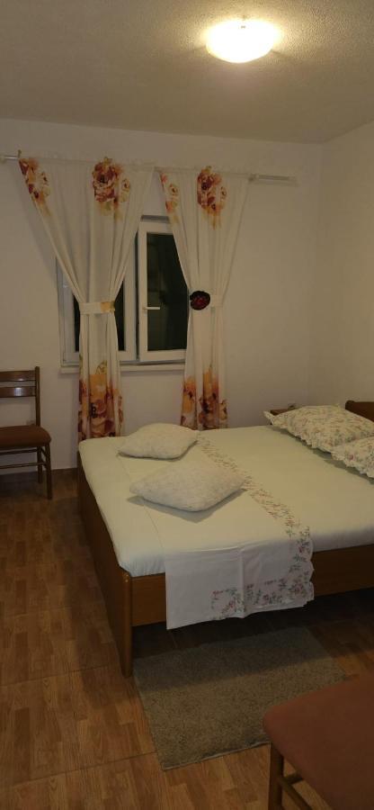 Apartmani Sonja Makarska Exterior foto