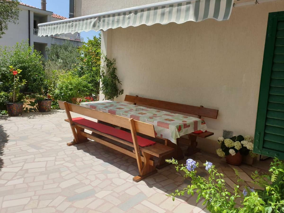 Apartmani Sonja Makarska Exterior foto
